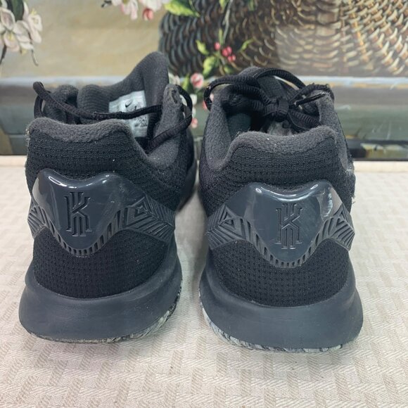 Nike Kyrie Flytrap II EP Anthracite Mens Size 8.5 Black/Gray Basketball Sneakers - Picture 5 of 8